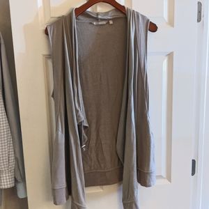 LIKE NEW gray Athleta Sweater Shrug